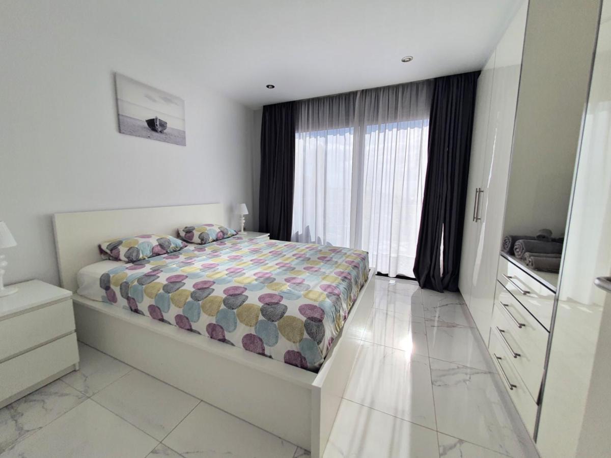 Sea View In Paradise Court 아데제 외부 사진